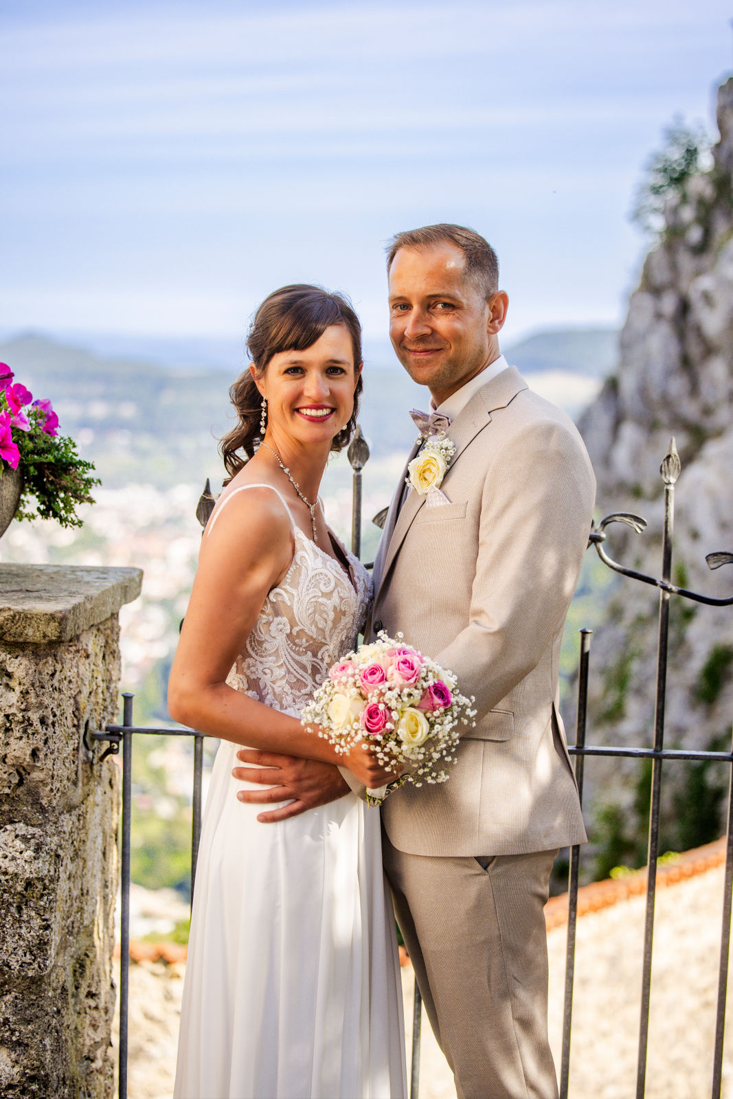 Braut und Bräutigam beim Brautpaarshooting